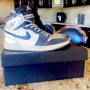 Women’s silver toes Nike Jordan retro size 7.5 ( used)